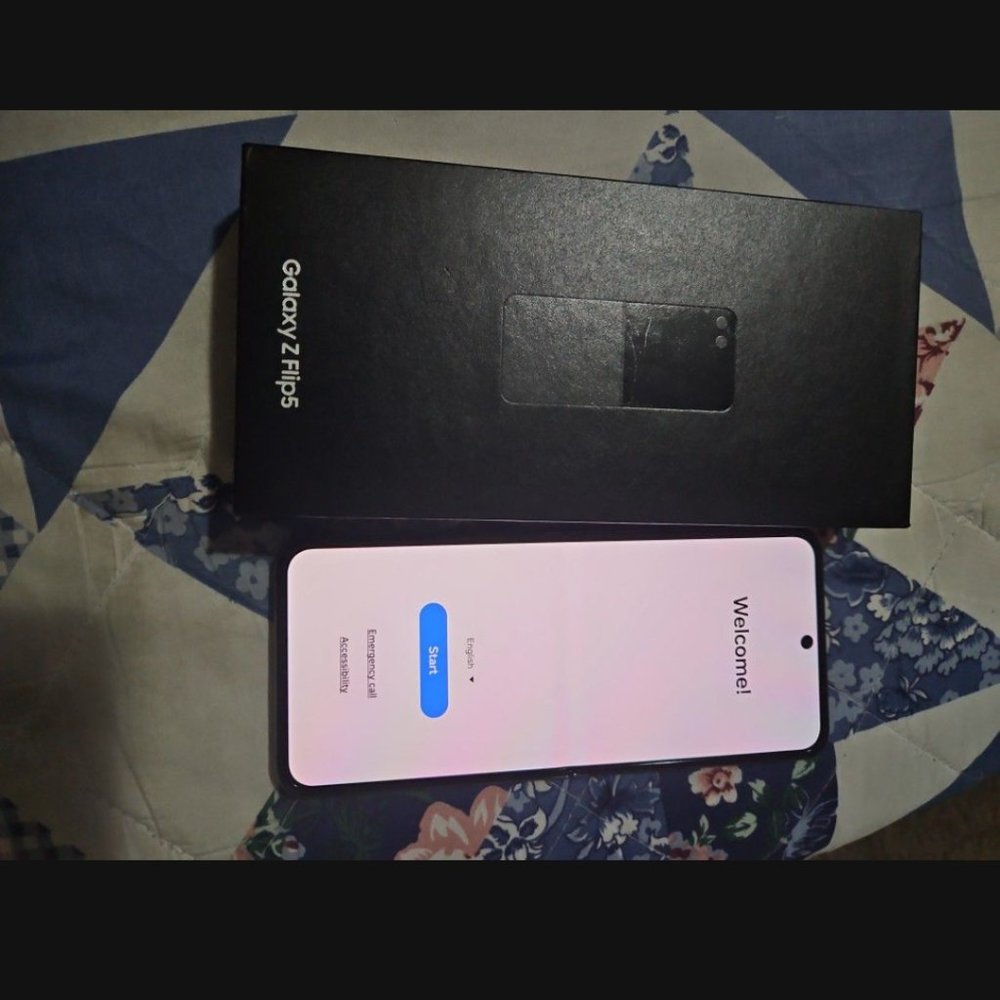 Samsung Galaxy Flip 5